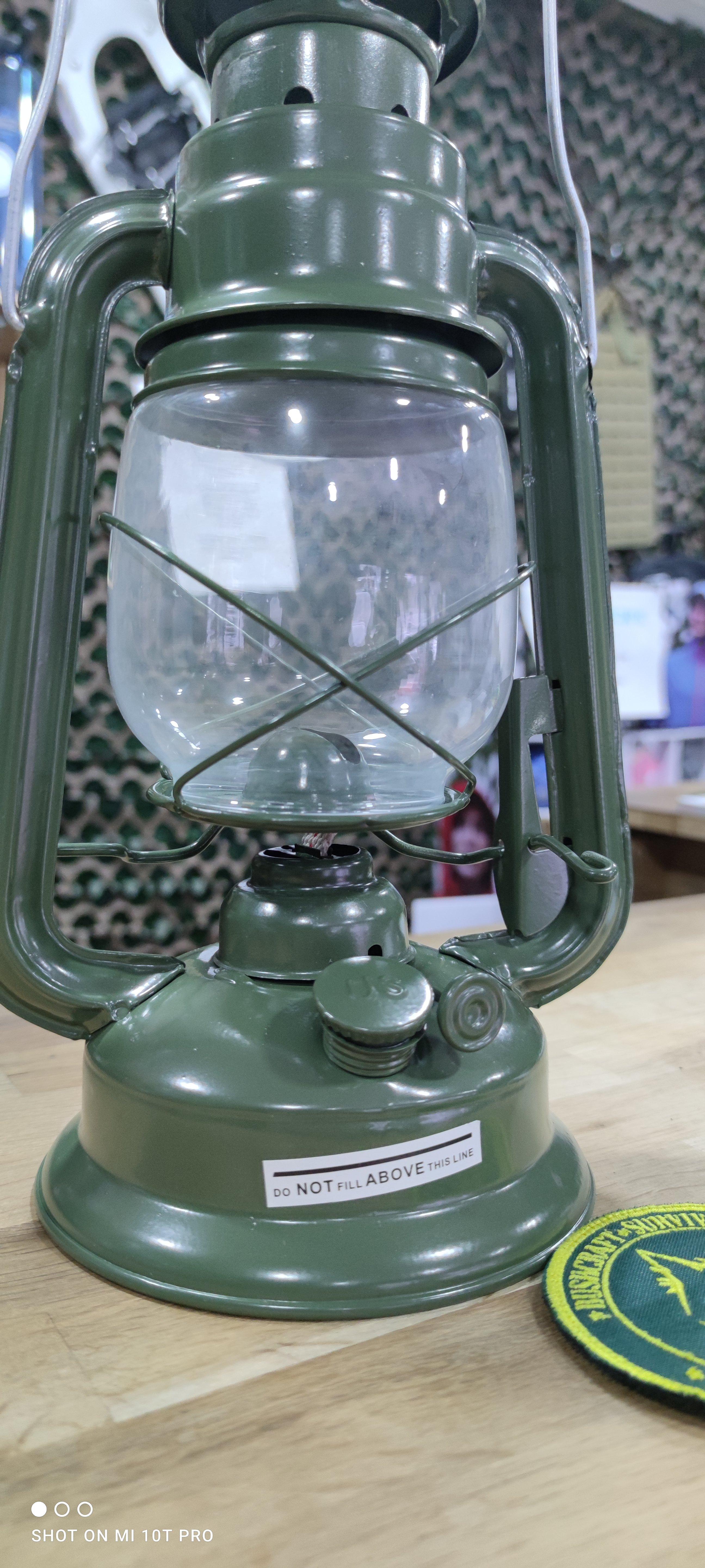 Lámpara de queroseno Storm 28 cm verde oliva NORTHVIVOR