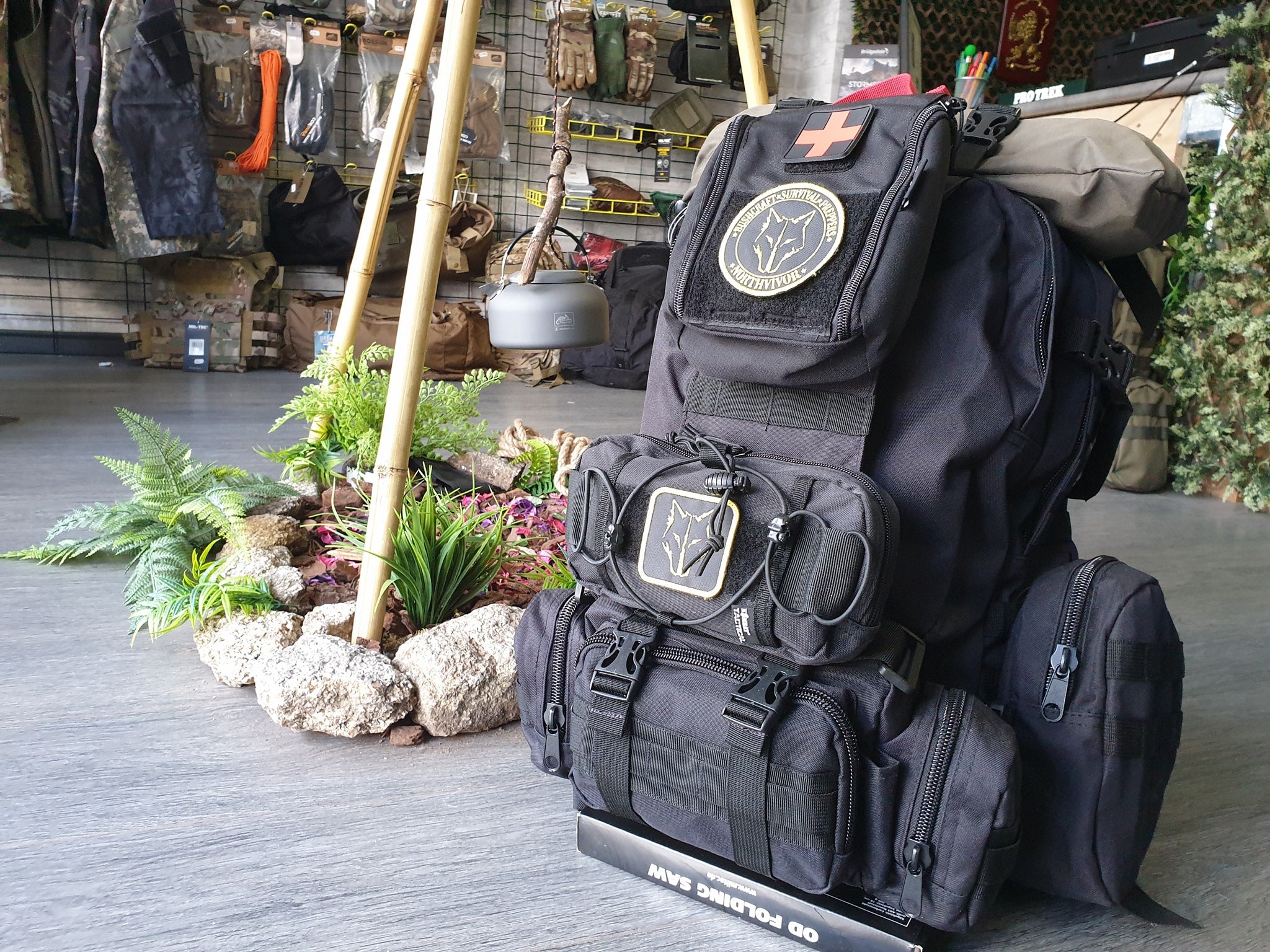 mochila de emergencia, todo el material de survivalismo y prepper en Northvivor, tu tienda de material de aventura